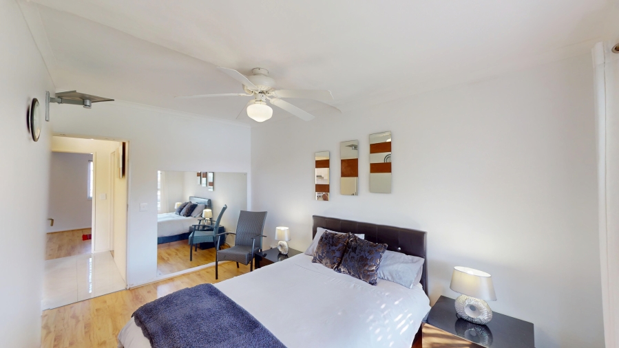 2 Bedroom Property for Sale in Harbour Island Western Cape